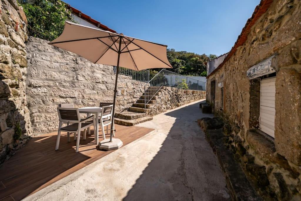 Appartement Restondouro Oporto Flat à Valbom  Extérieur photo